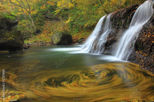 葛丸渓流 紅葉の一の滝