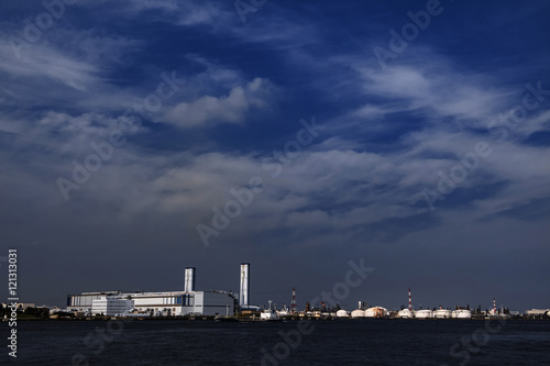 waterfront manufacturing industry, petrochemical complex  © metamorworks