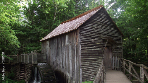 Old Mill at Cades Cove in Smoky Mountain NP (USA)