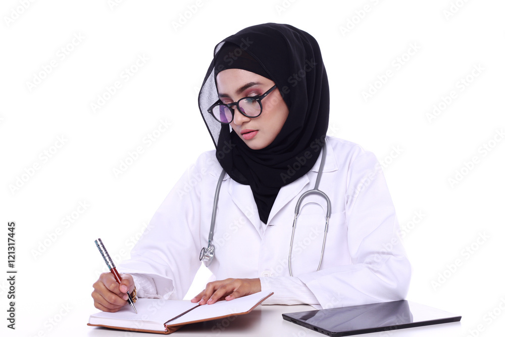 muslimah doctor isolated in white background muslimah doctor isolated in white background