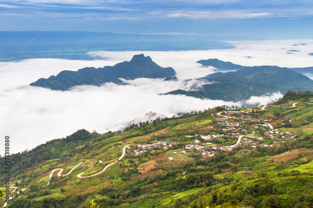 Naklejka premium Amazing mist wave on mountain Phu Thap Boek Thailand