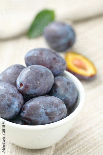 Ripe plums in the bowl