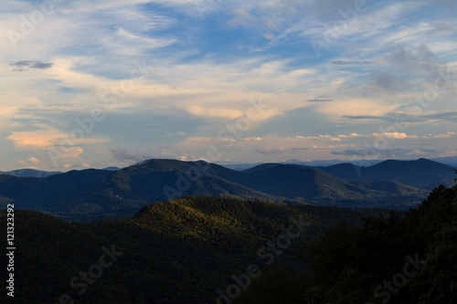 Fototapeta Naklejka Na Ścianę i Meble -  An evening drive through the Blue Ridge Mountains