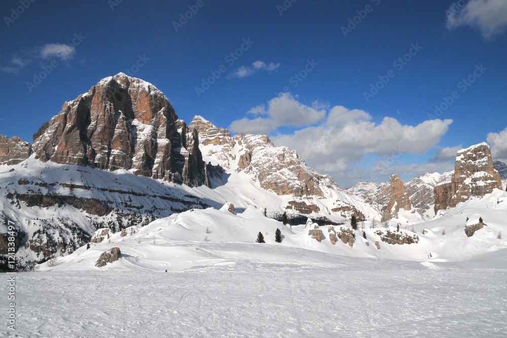Tofane mountain group, Tofana di Mezzo, Tofana di Dentrol, Tofana di Rozes, Dolomites, Cortina d'Ampezzo, Italy.
