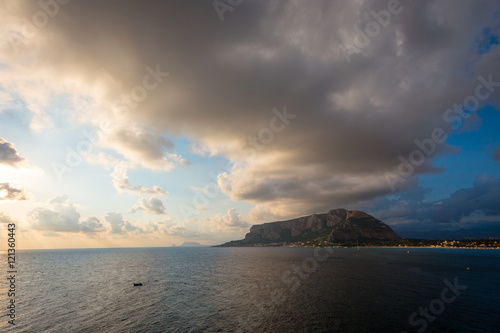 Fototapeta Naklejka Na Ścianę i Meble -  Coast of Sicily. View on Monte Pellegrino