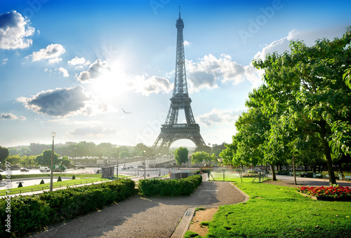 Eiffel tower and park