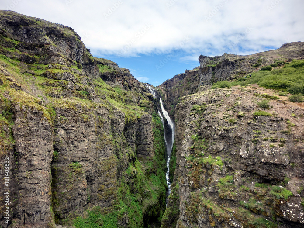 Glymur waterfall tallest in Iceland