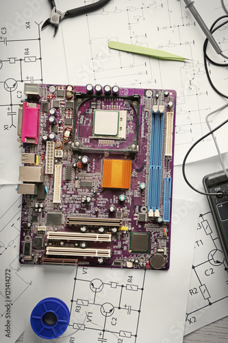 Broken motherboard in servi...