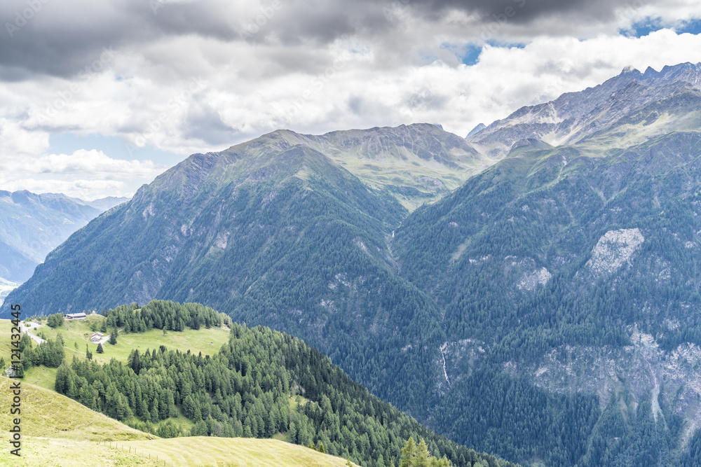 Fototapeta premium Auf den Gipfeln der Hochalpen in Österreich Kärnten