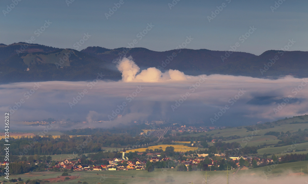 Obraz premium Coil plant pollutes atmosphere