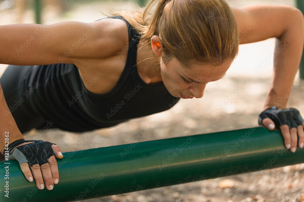 Fototapeta premium Push-ups