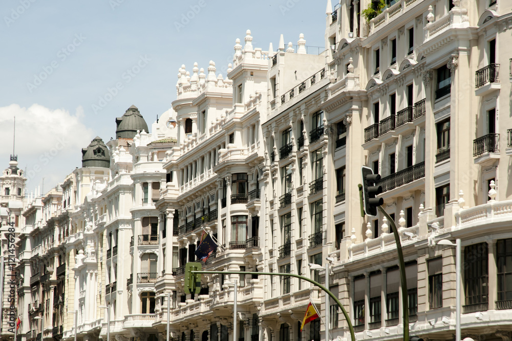 Fototapeta premium Madrid Architecture on Buildings Facade - Spain