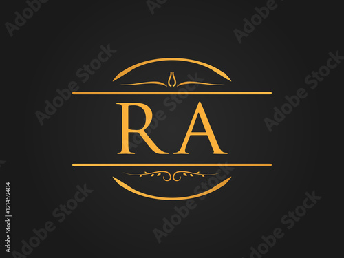 Luxurious Circle Ornament