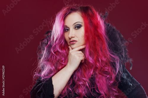 Foto Attractive woman with pink hair