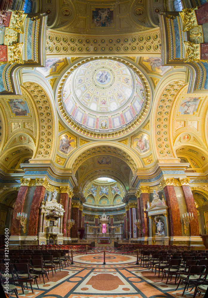 Interior of the roman catholic church St. Stephen's Basilica.