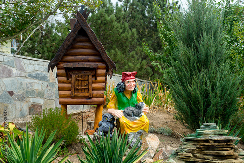Statue of Baba Yaga's hut and decorate the garden.
