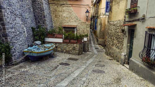 Chianalea di Scilla rimessa di barche tra le case photo