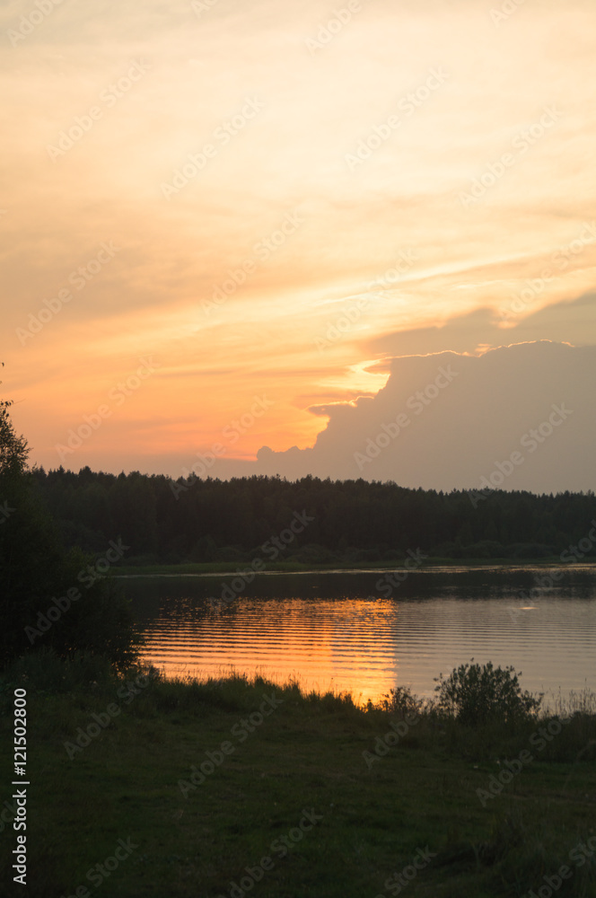 Fototapeta premium Beautiful sunset on the river