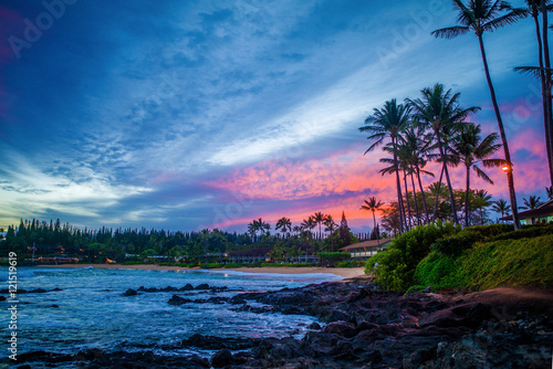 Fototapeta pink sunrise, napili bay, maui, hawaii