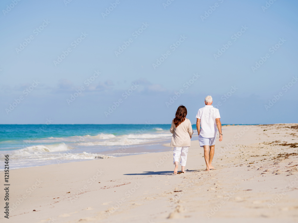 © Sergey Nivens - Walk along the waves