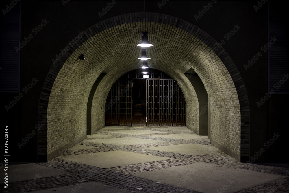 Beleuchteter Tunnel Beleuchteter Tunnel