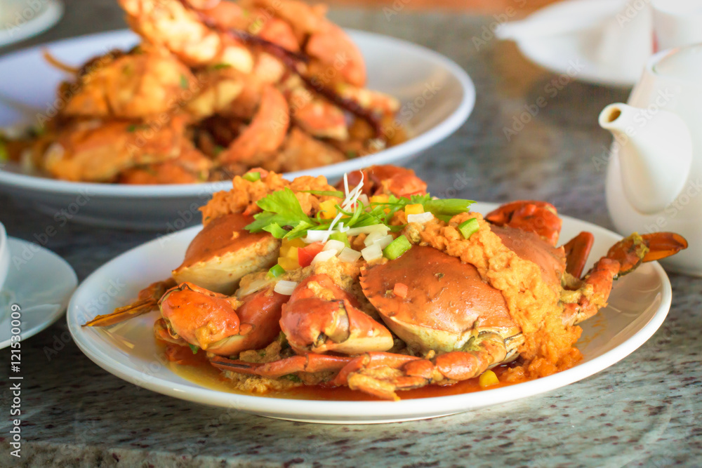 Stirred Fried Crab with Garlic, Pepper, Curry Powder. Stirred Fried Crab with Garlic, Pepper, Curry Powder.