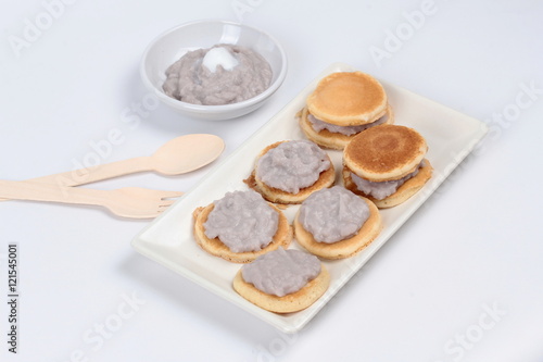 Mini pancake topped stirred taro.