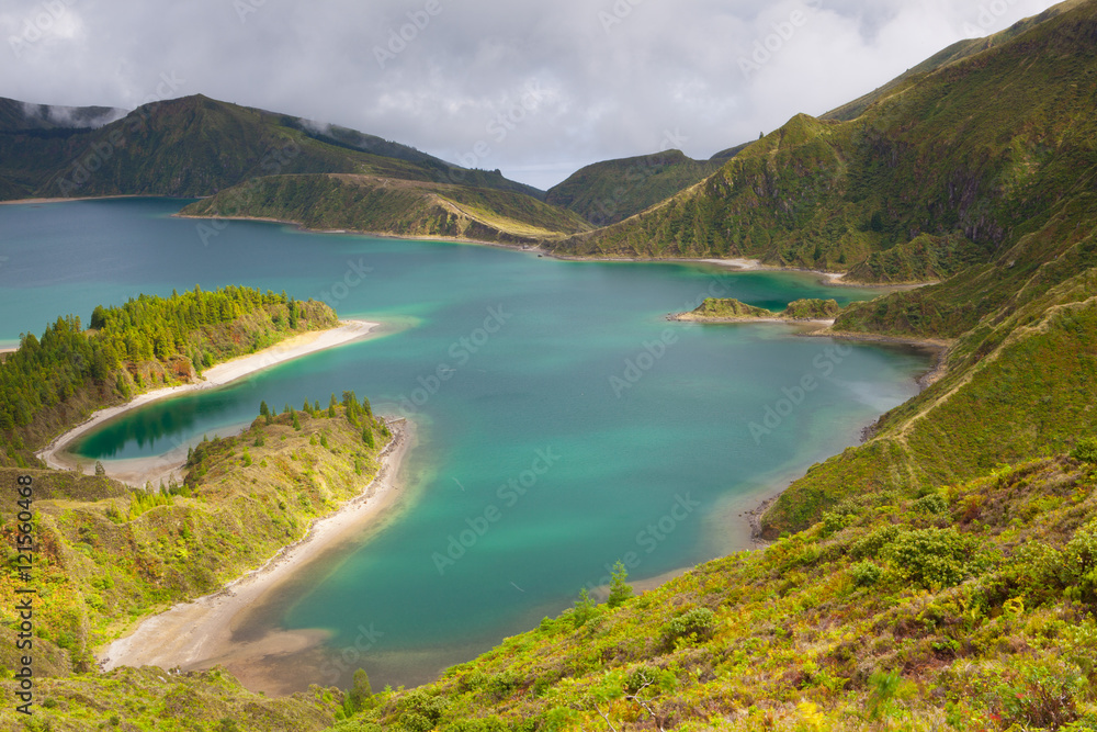 Caldera Lago di Fogo - lake on Azores Islands