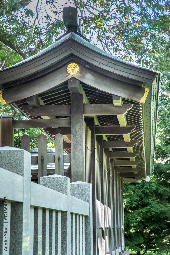 Fototapeta premium 神社の屋根