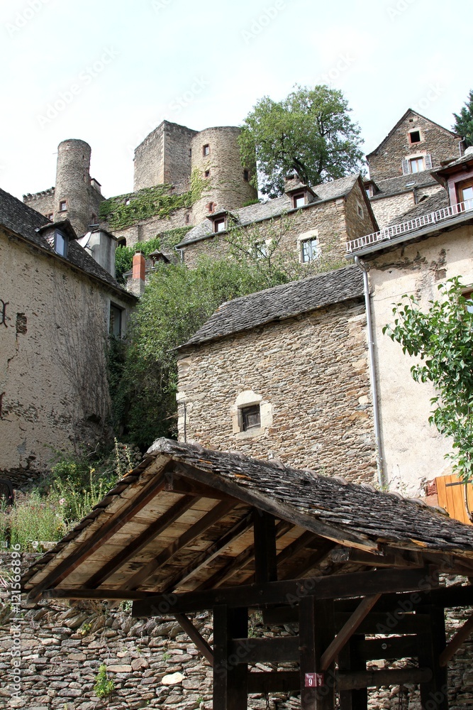 Belcastel en Aveyron,classé plus beau village de France Belcastel en Aveyron,classé plus beau village de France
