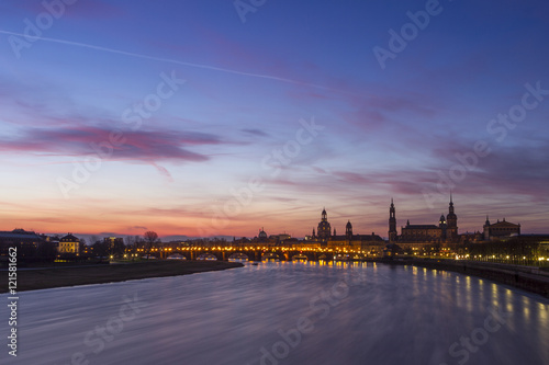 Dresden vor Sonnenaufgang © Objective Eye 