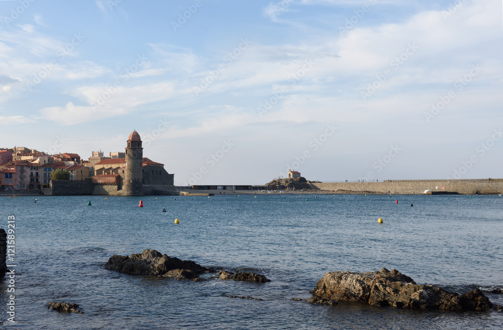  Coastal town of Collioure and Notre Dame des Anges Church , Col