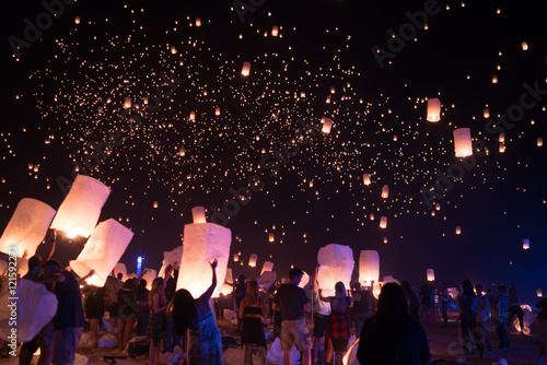 Lanterns at Rise Festival