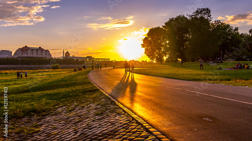 Dresden Sonnenuntergang elbradweg tagesende
