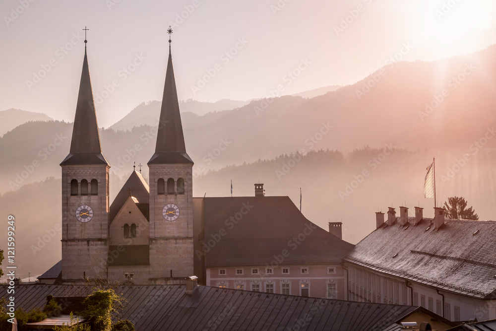 Naklejka premium Skyline of Berchtesgaden with cathedral, Bavaria, Germany