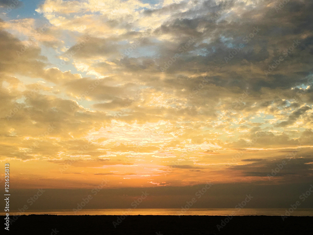 Sonnenaufgang am Strand