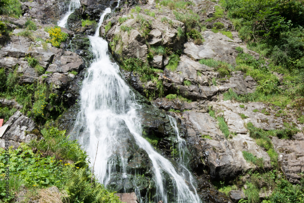 Obraz premium Wasserfall