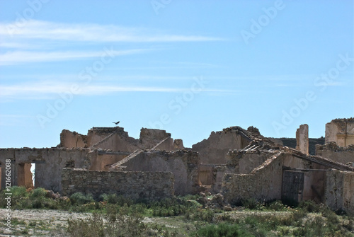 Ruinas de caserío photo