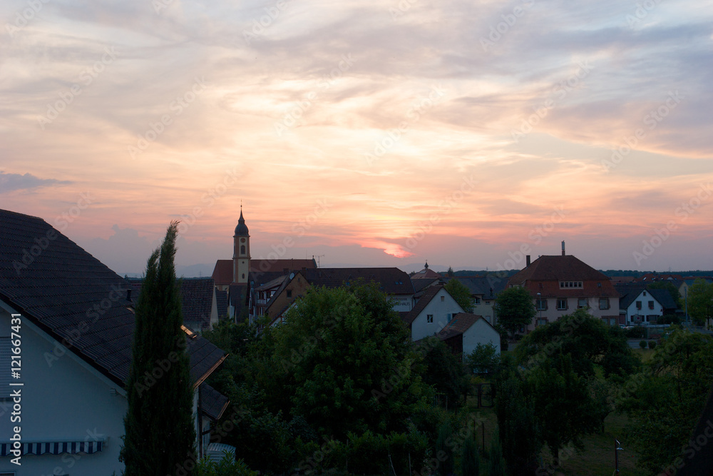 Sonnenuntergang über Ringsheim