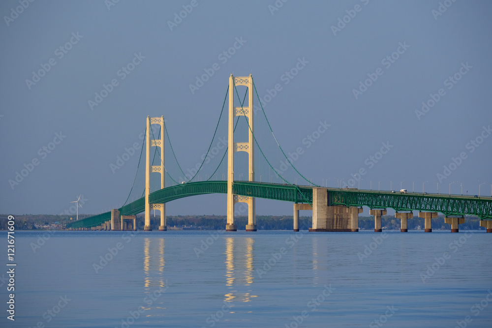 Obraz premium Mackinac suspension bridge
