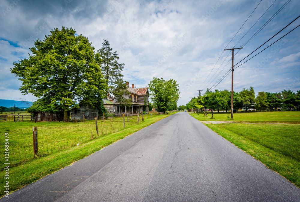 Farm along a country road in Elkton, in the Shenandoah Valley of