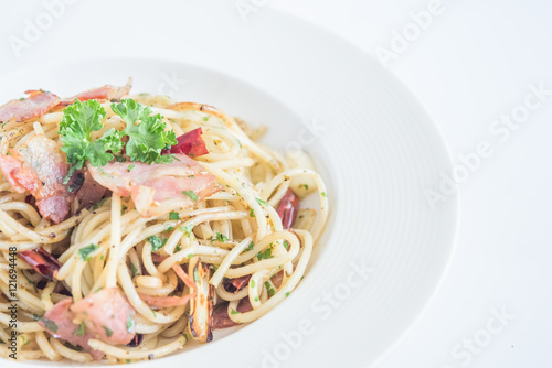 Spaghetti with Dried Chilli and Bacon