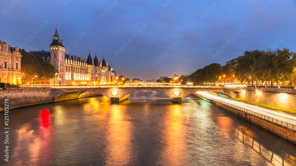 Fototapeta premium Paris, France