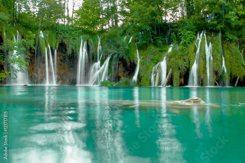Croatia Plitvice Lakes © dmytrobandak