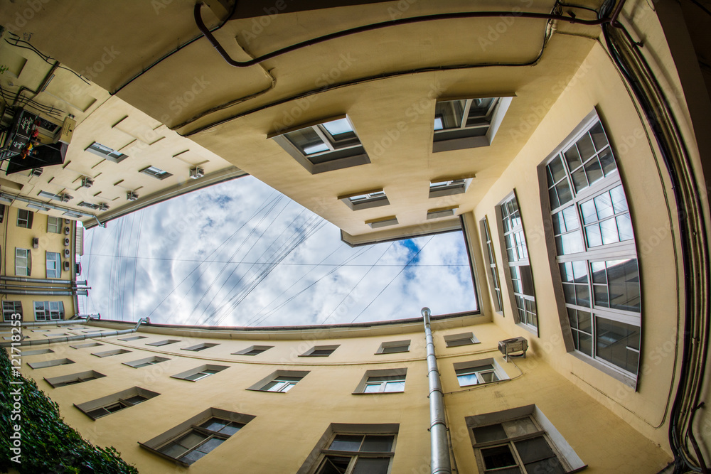 Obraz premium Court yard-well in Saint-Petersburg. Russia.