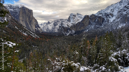 Yosemite Valley © Korey
