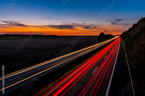 6690 blaue Stunde an der BAB 57