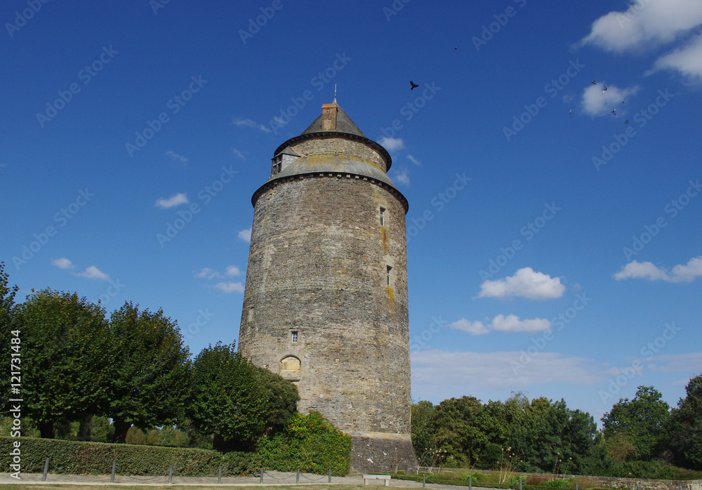 Une tour du château Une tour du château