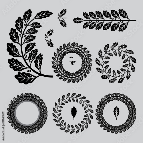 The wreaths of oak leaves, symbols.