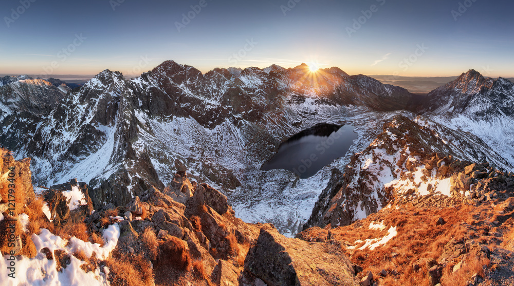 Winter mountain panorama landscape at sunset, Slovakia - High Ta - obrazy, fototapety, plakaty 